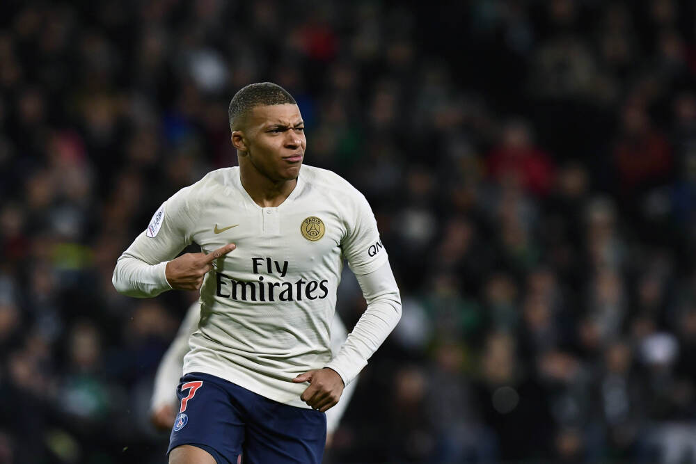 敢放我不是？奥科吉左右底角+45度开弓连中3记三分！火箭11-0反超